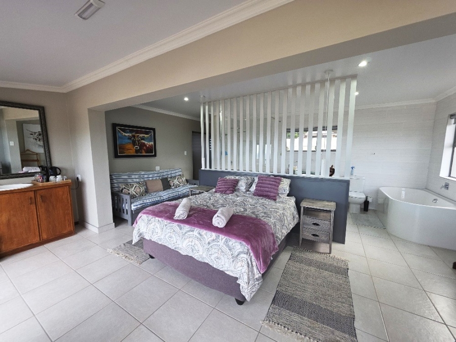3 Bedroom Property for Sale in Dana Bay Western Cape